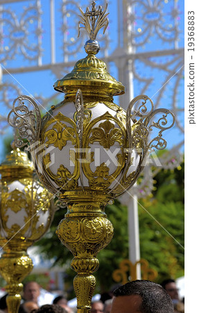 detail lamp led by faithful during the procession 19368883