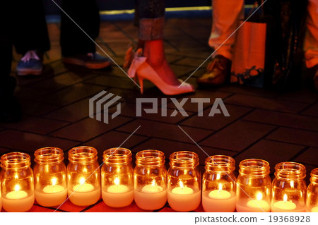 Candle night 19368928