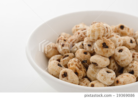 Tiger Nuts 19369086
