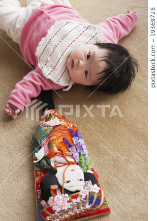 Battles and babies 19369728