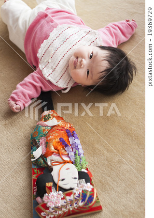 Battles and babies 19369729