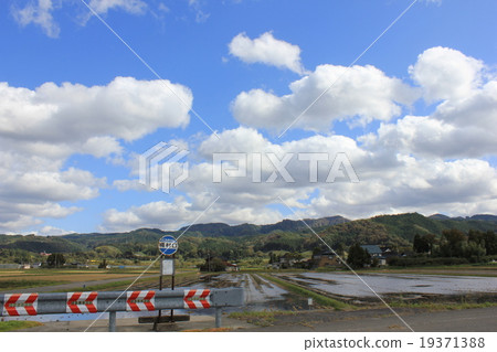 Tsuruoka city Yamagata prefecture combing 19371388