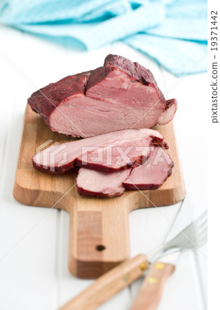 sliced smoked pork meat 19371442