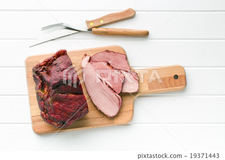 sliced smoked pork meat 19371443