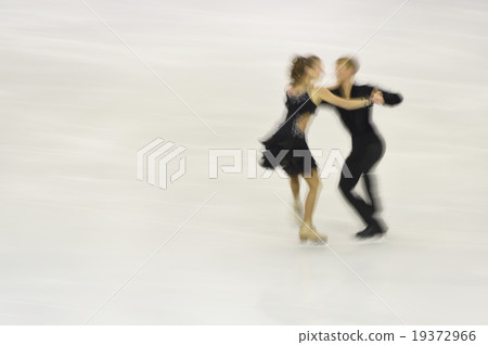 一雙花樣滑冰 19372966