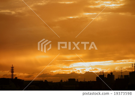 A sunset A sunset 19373598