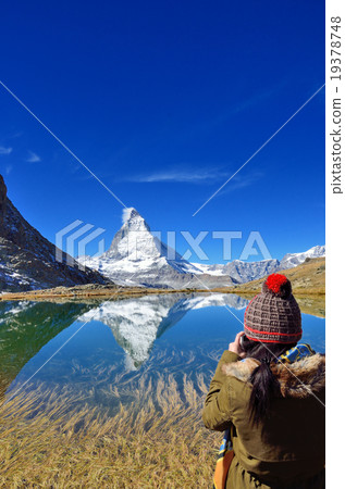 Swiss Riffel Lake and inverted Matterhorn 19378748