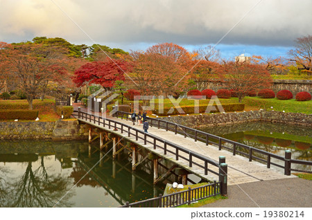 Walking in Hakodate: Nabonohashi Goryokaku crossing the outer moat (country special historic site) 19380214