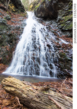 Immovable waterfall 19382449