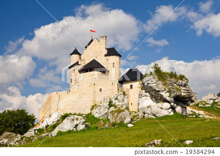 medieval castle in Bobolice, Poland 19384294