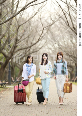 女性3人旅行形象 女性3人旅行形象 19384906