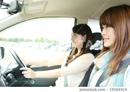 女性3人旅行形象 19384924