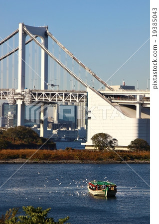 Rainbow Bridge  19385043