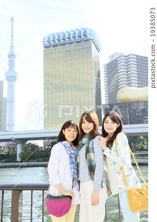 Female 3 people travel image Female 3 people travel image 19385073