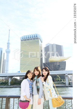 Female 3 people travel image Female 3 people travel image 19385074