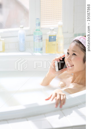 Bath time Bath time 19387868