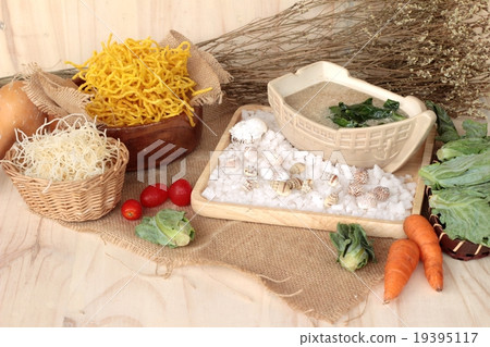 Fried noodle of pork and gravy - chinese food. 19395117