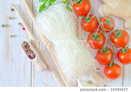 rice noodles rice noodles 19395657