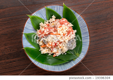 Sushi salmon rice sushi 19396304