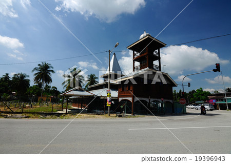 Tinggi Mosque or Banjar Mosque Tinggi Mosque or Banjar Mosque 19396943