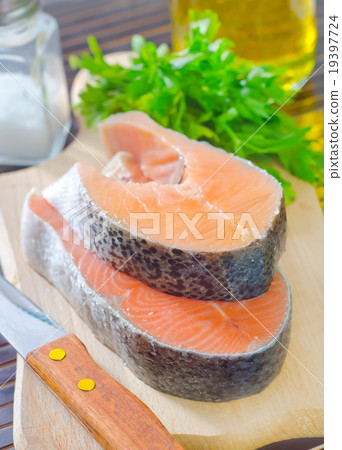 salmon 19397724