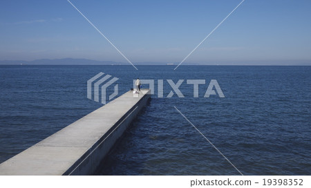 海 海 19398352