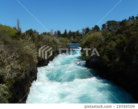 HUKA FALLS - Huka Falls 19398509
