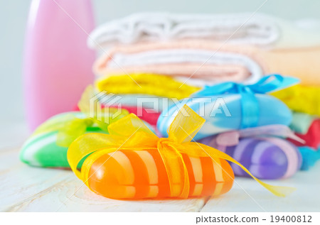color soap 19400812