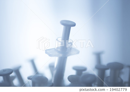 Phials of insulin medication syringe 19402779