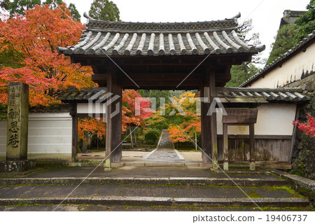 Gyunan-ya The front gate of Ichinomiya, front view, Kyotanabe-shi, Kyoto fu 19406737