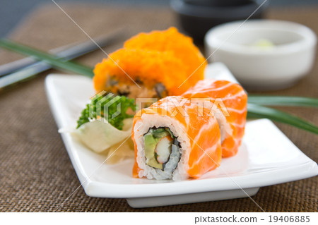 Salmon maki Salmon maki 19406885
