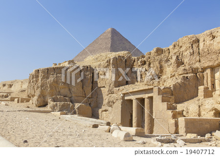 Pyramid of Giza in Egypt 19407712