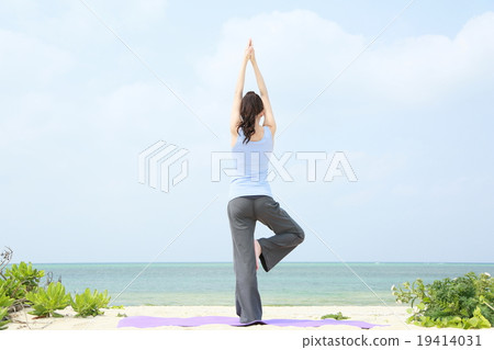 Yoga Sea Yoga Sea 19414031