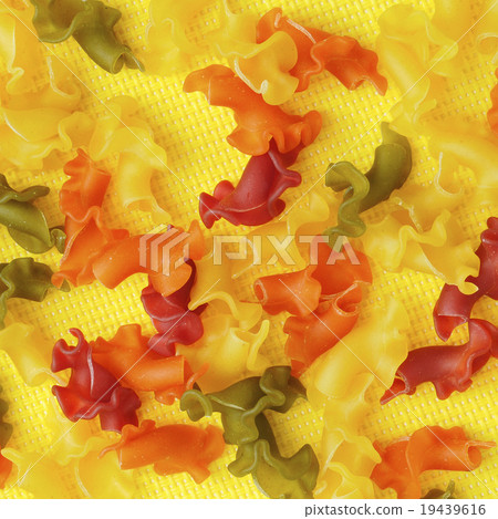 uncooked vegetables gigli pasta 19439616