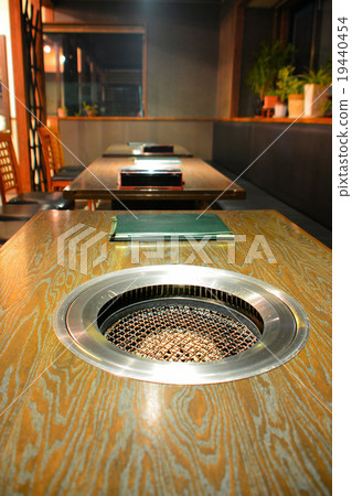 Yakiniku restaurant 19440454