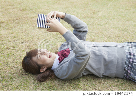 high school girl  19442174