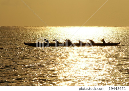 canoe / canoe canoe / canoe 19448651
