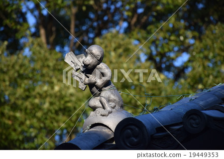 Hideyoshi birth prayer Owari Hiyoshi shrine (commonly known as monkey shrine) monkey decorative roof tile 19449353