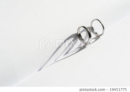 Wedding ring with shadow shape heart Wedding ring with shadow shape heart 19451775