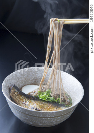 新鮮的蕎麥麵 19453046