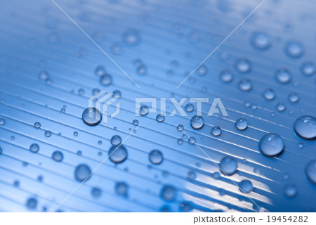 Water droplets 19454282