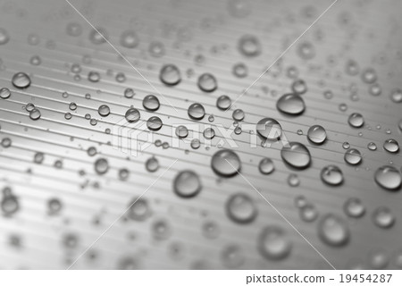 Water droplets 19454287