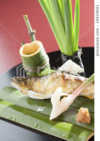 鹽烤三文魚 鹽烤三文魚 19454691