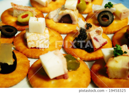 Hors d'oeuvre Hors d'oeuvre 19458325