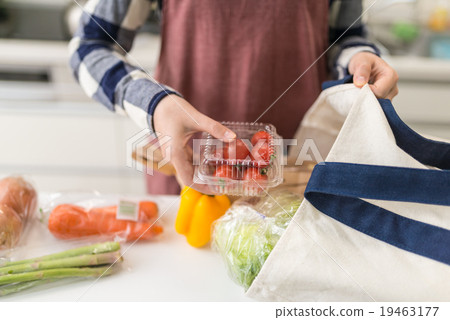 家庭主婦和廚房 19463177