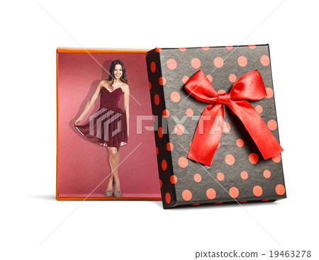 Top view of red isolated gift box Top view of red isolated gift box 19463278