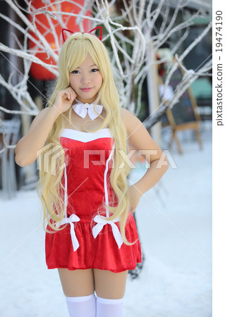 Portrait girl on christmas coat 19474190