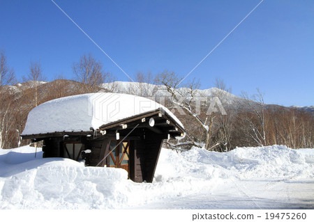 長野縣奧志賀高原大雪地區的小屋 長野縣奧志賀高原大雪地區的小屋 19475260