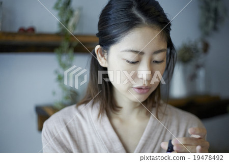 一個女人享受香氣美學 19478492