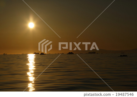 北極冰山 19487546